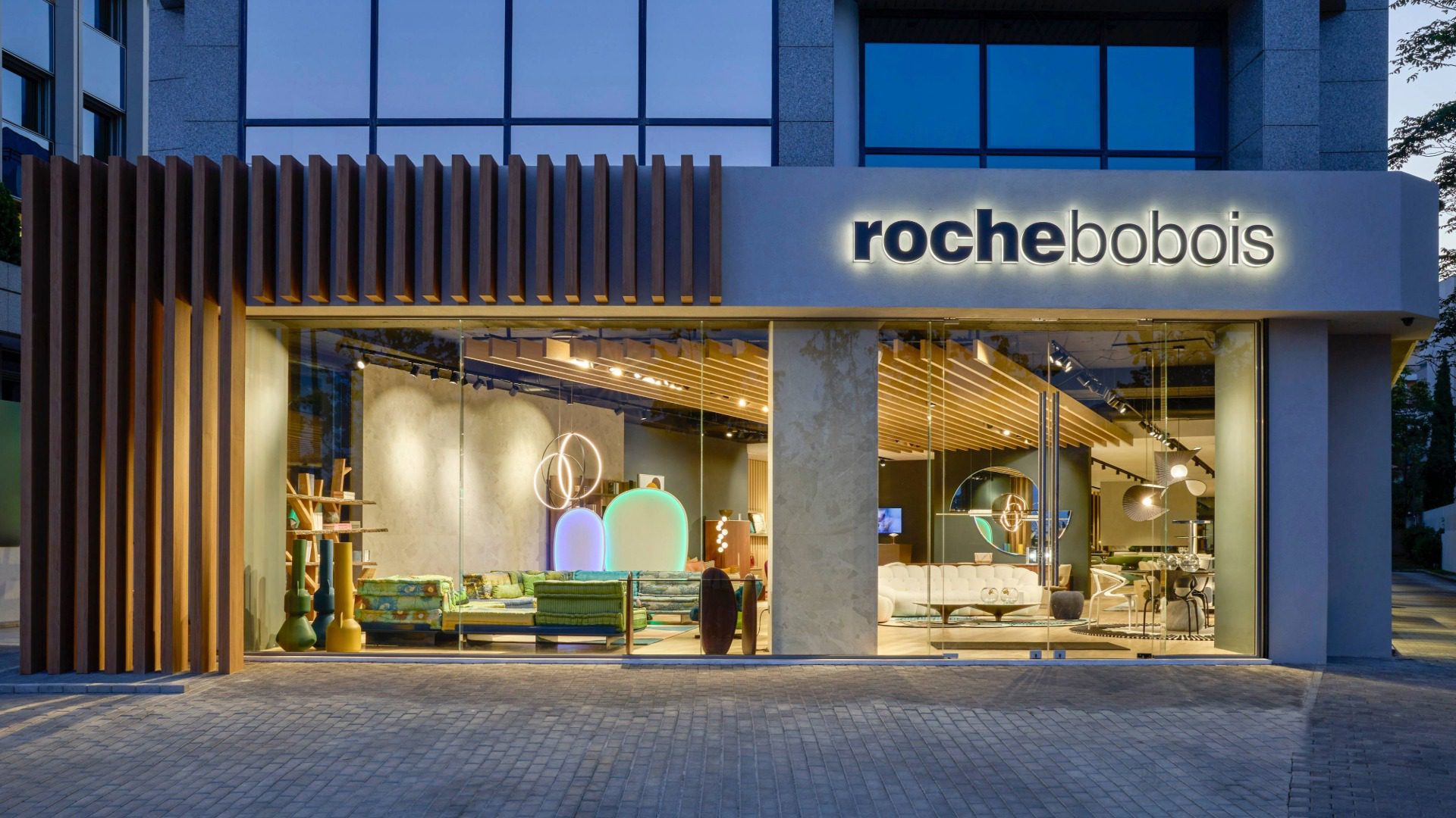 ROCHE-BOBOIS_New-Showroom_Marousi